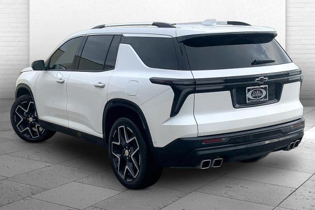 used 2025 Chevrolet Traverse car, priced at $49,400