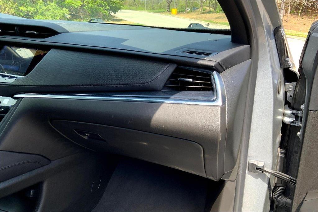 used 2024 Cadillac XT5 car, priced at $36,500