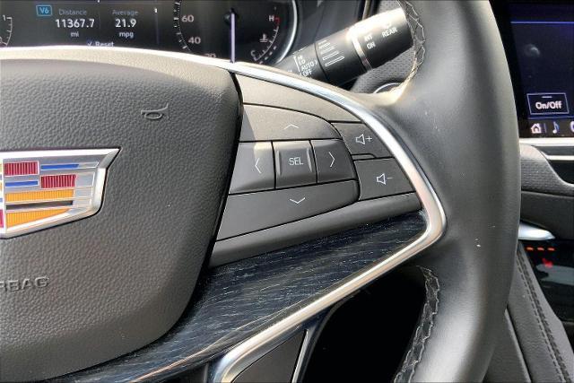 used 2025 Cadillac XT5 car, priced at $36,248