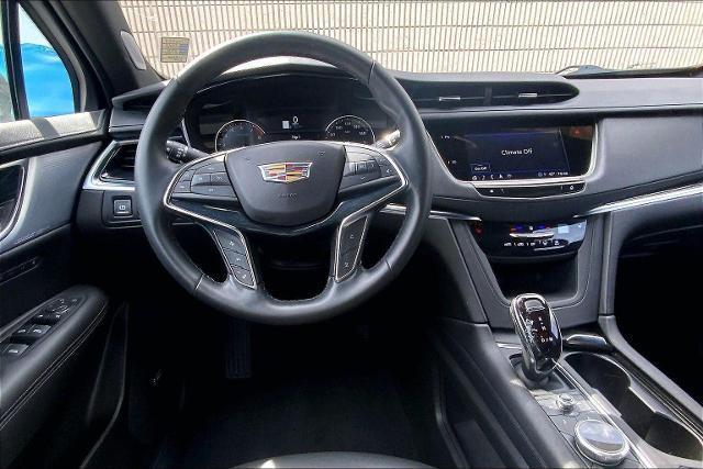 used 2025 Cadillac XT5 car, priced at $36,248