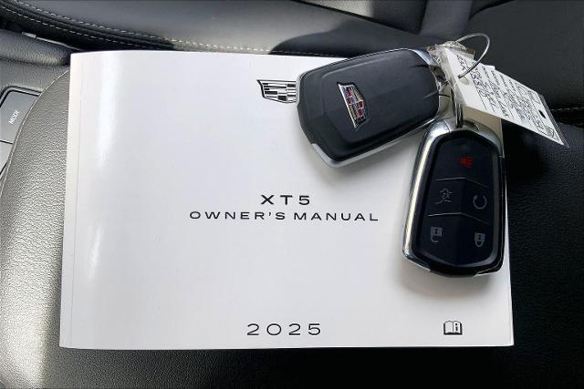 used 2025 Cadillac XT5 car, priced at $36,248