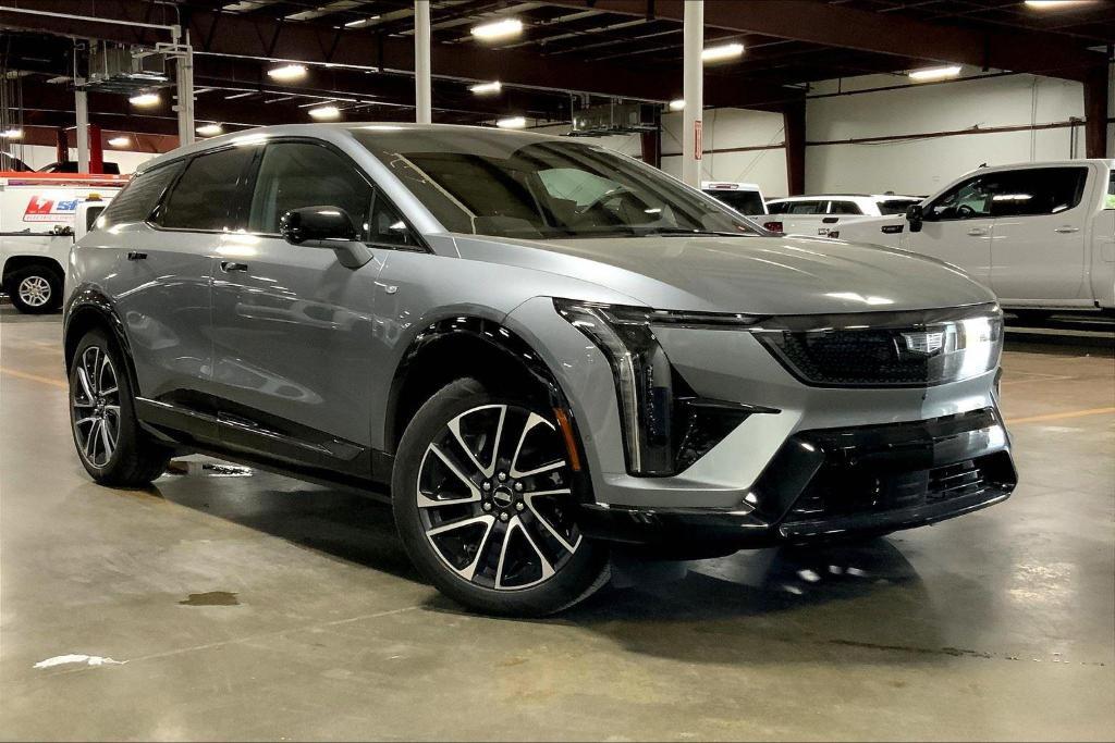new 2025 Cadillac OPTIQ car, priced at $55,914