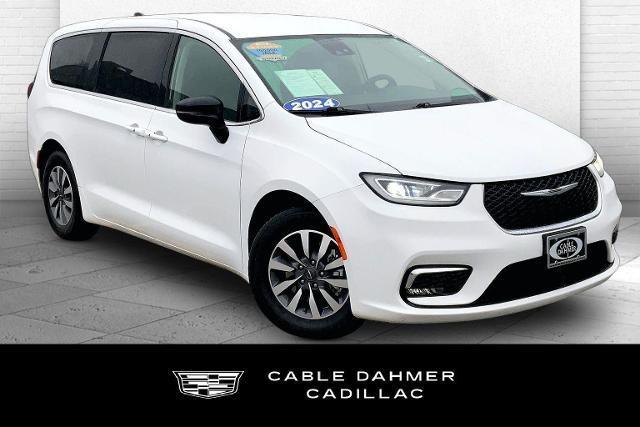 used 2024 Chrysler Pacifica Hybrid car, priced at $27,288