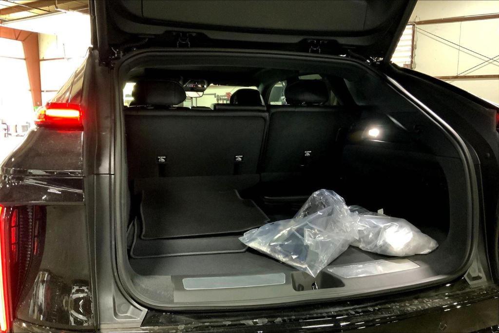 new 2025 Cadillac LYRIQ car, priced at $73,094