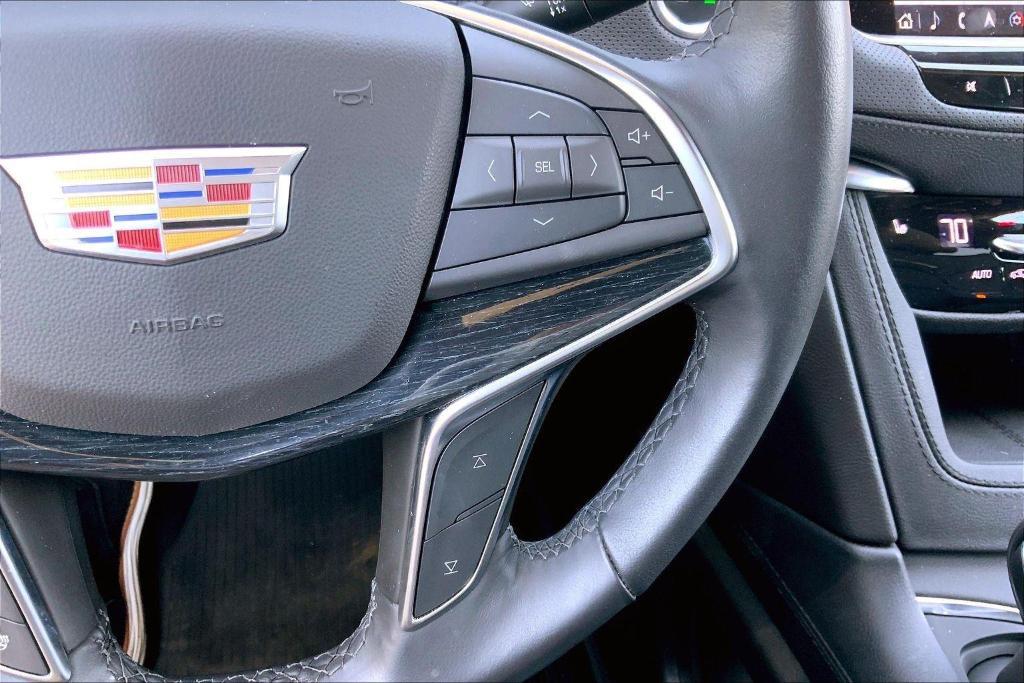 used 2025 Cadillac XT5 car, priced at $45,300