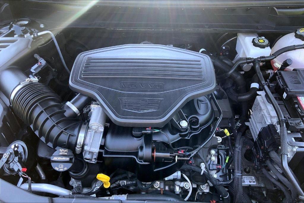 used 2025 Cadillac XT5 car, priced at $45,300