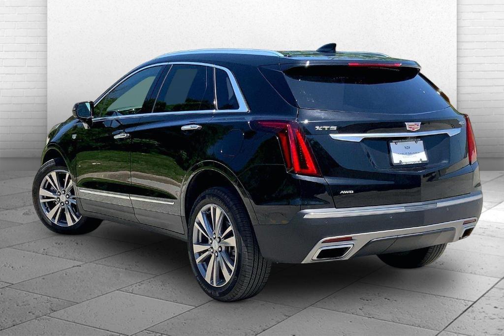 used 2025 Cadillac XT5 car, priced at $45,300