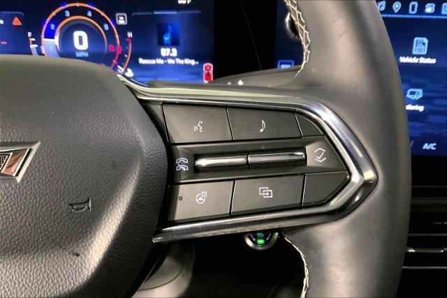 used 2025 Chevrolet Traverse car, priced at $44,200