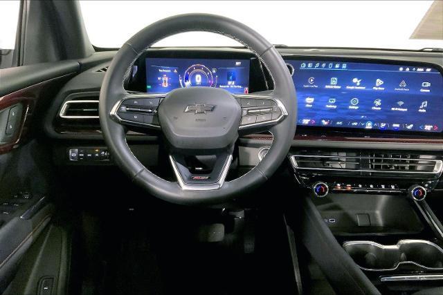 used 2025 Chevrolet Traverse car, priced at $44,200