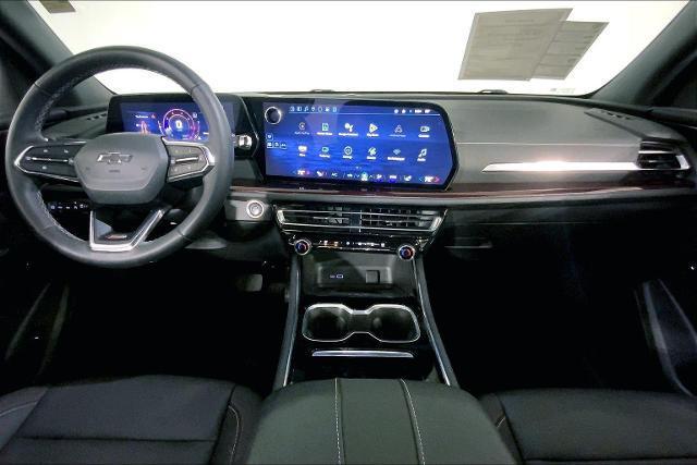 used 2025 Chevrolet Traverse car, priced at $44,200