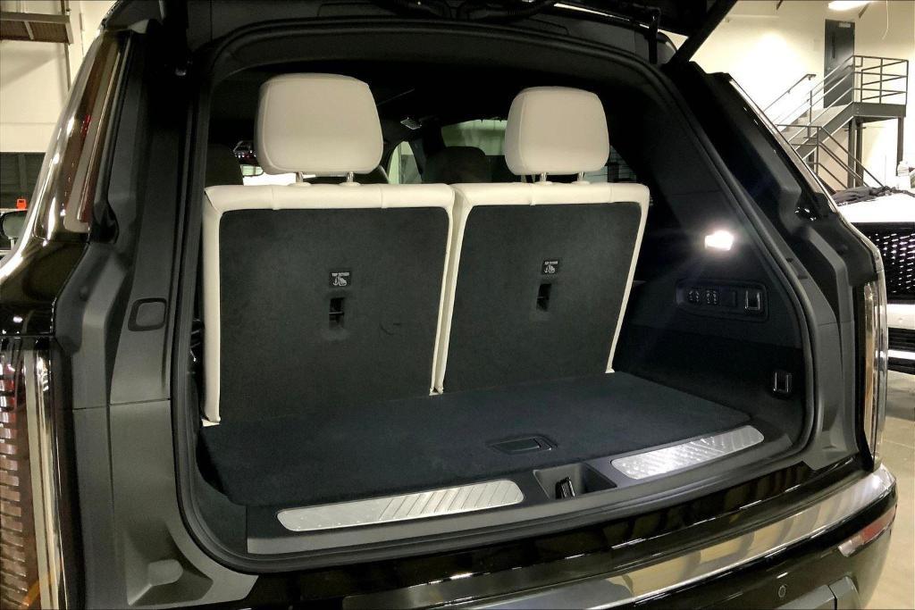 new 2026 Cadillac VISTIQ car, priced at $79,715