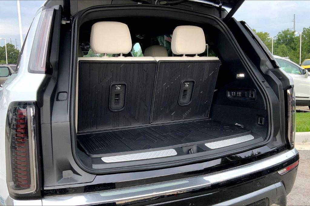new 2027 Cadillac VISTIQ car, priced at $82,065