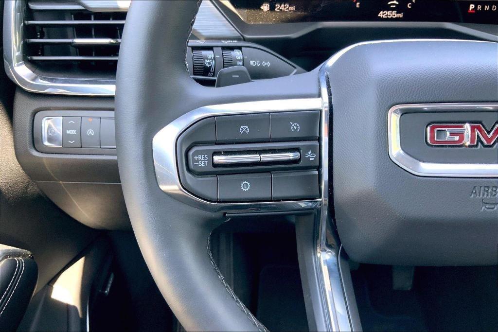 used 2025 GMC Acadia car, priced at $39,351