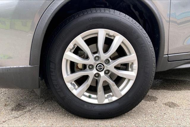 used 2018 Nissan Rogue car, priced at $15,897