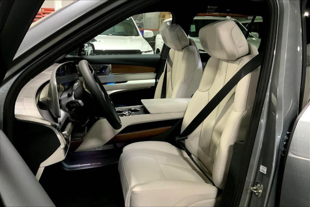 new 2026 Cadillac VISTIQ car, priced at $79,090