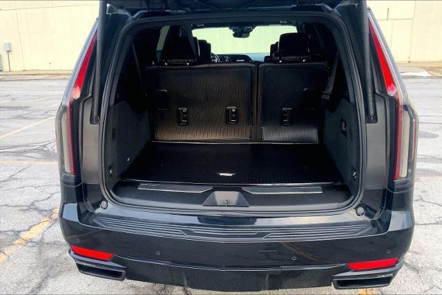 used 2022 Cadillac Escalade ESV car, priced at $60,841