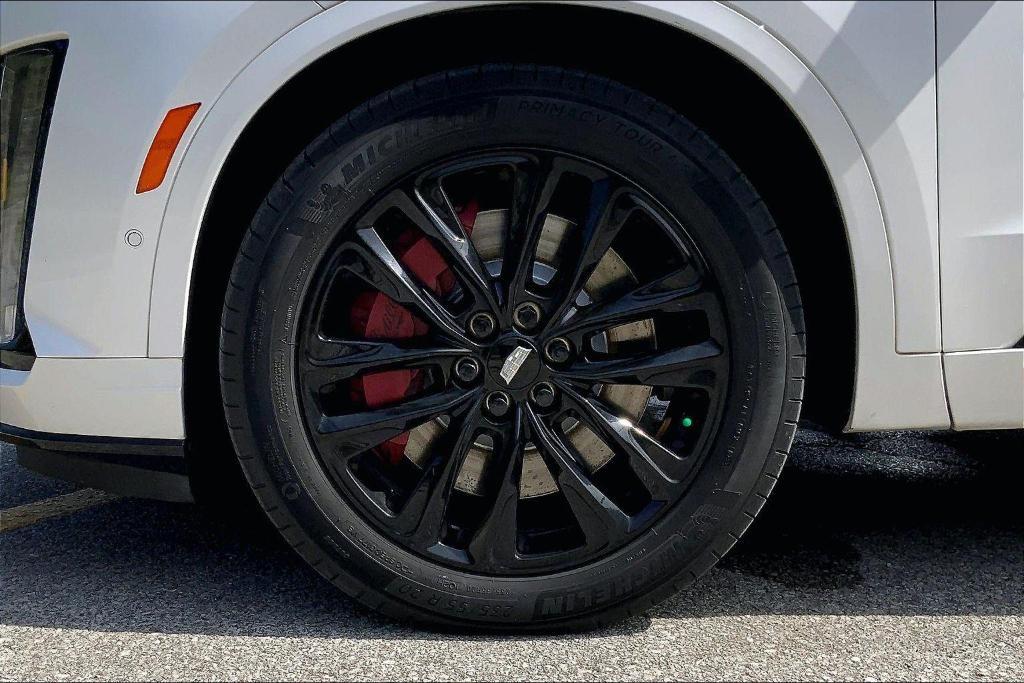used 2023 Cadillac XT6 car, priced at $44,400
