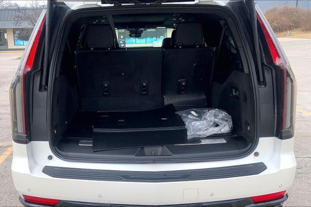 used 2024 Cadillac Escalade ESV car, priced at $81,637