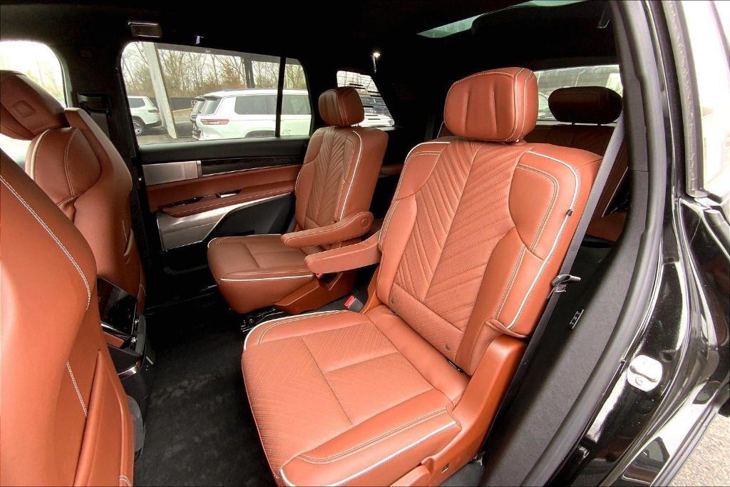 new 2026 Cadillac VISTIQ car, priced at $99,940