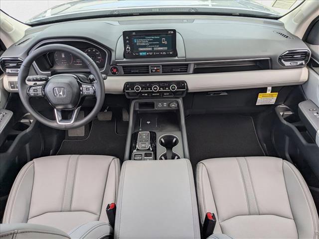 new 2025 Honda Pilot car, priced at $44,589