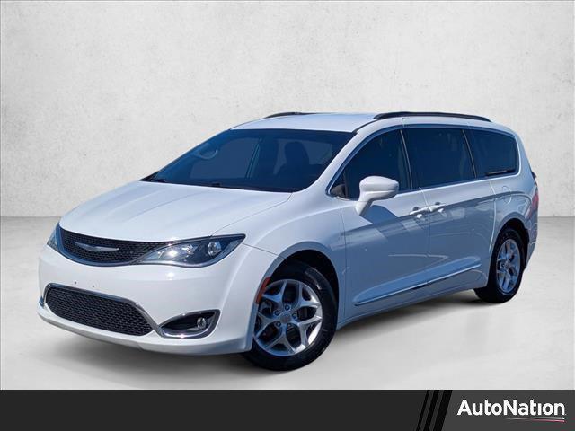 used 2017 Chrysler Pacifica car, priced at $9,991