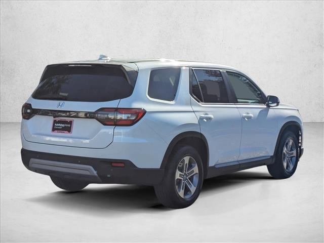 new 2025 Honda Pilot car, priced at $43,578