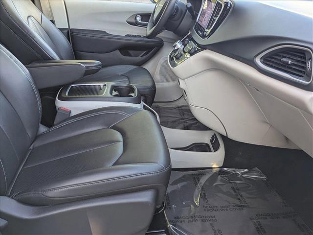 used 2024 Chrysler Pacifica car, priced at $27,995