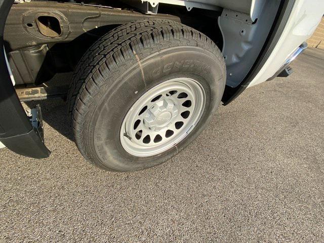 new 2025 GMC Sierra 1500 car, priced at $45,580