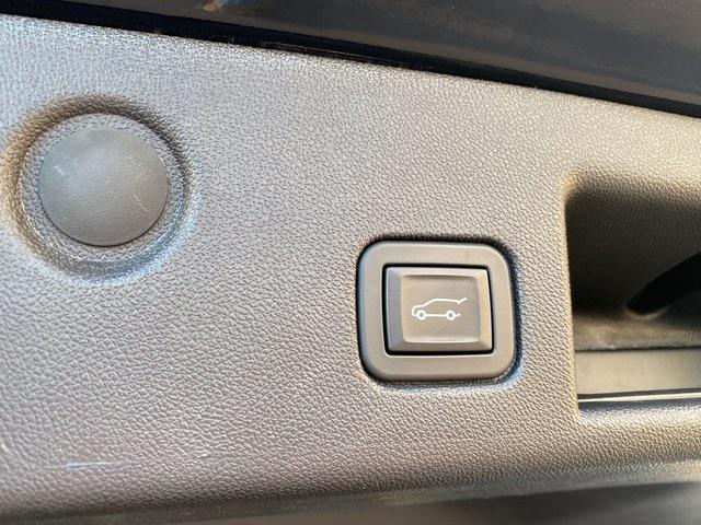 used 2024 Chevrolet Equinox car, priced at $19,660