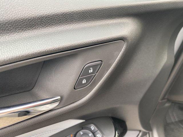 new 2025 Chevrolet Trax car, priced at $25,750