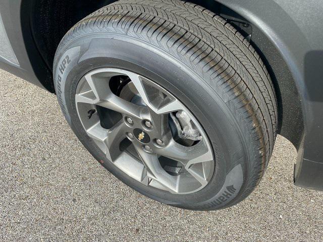 new 2025 Chevrolet Trax car, priced at $25,750