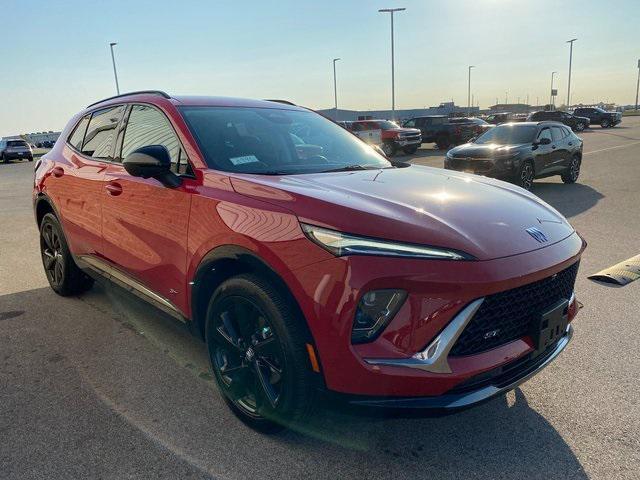 used 2025 Buick Envision car, priced at $31,350