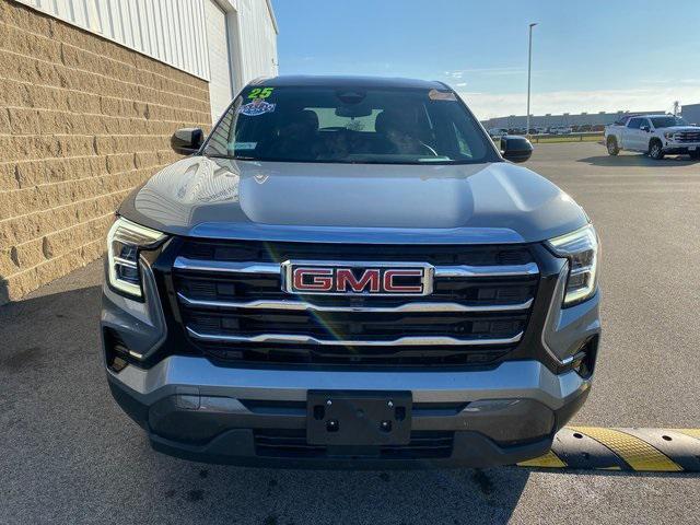 used 2025 GMC Terrain car, priced at $26,999