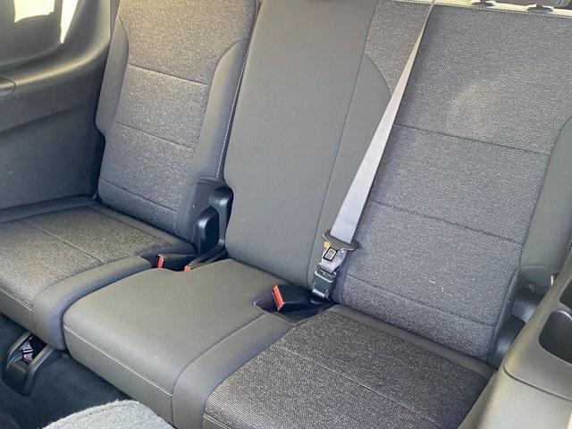 used 2025 Chevrolet Traverse car, priced at $37,500