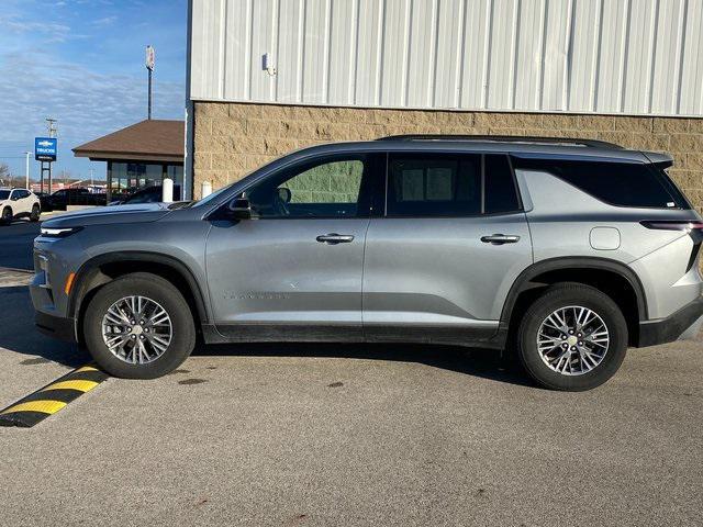 used 2025 Chevrolet Traverse car, priced at $37,500