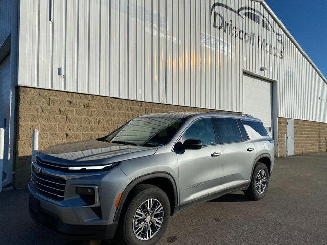 used 2025 Chevrolet Traverse car, priced at $37,500