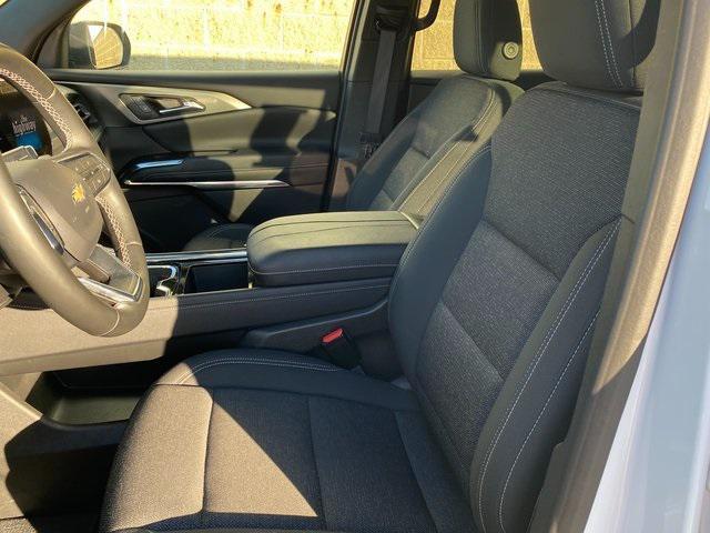 used 2025 Chevrolet Traverse car, priced at $36,965