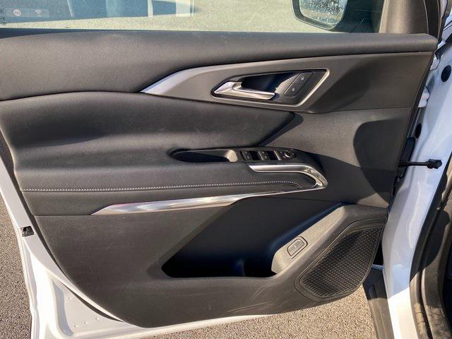 used 2025 Chevrolet Traverse car, priced at $36,965