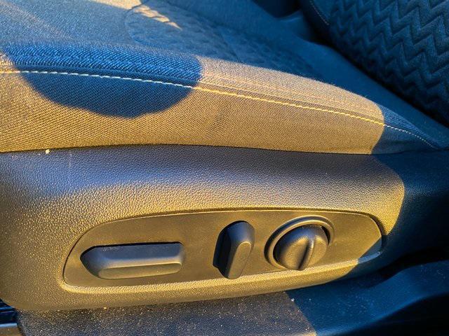 used 2024 Chevrolet Equinox car, priced at $21,650