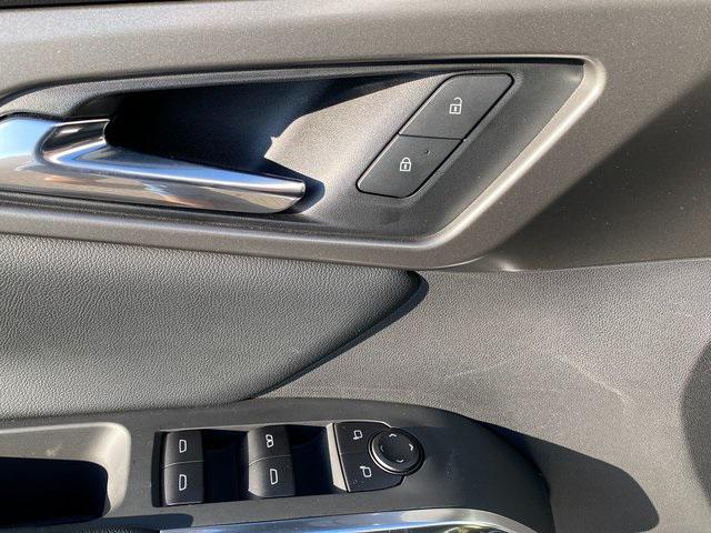 used 2025 Chevrolet Traverse car, priced at $37,950