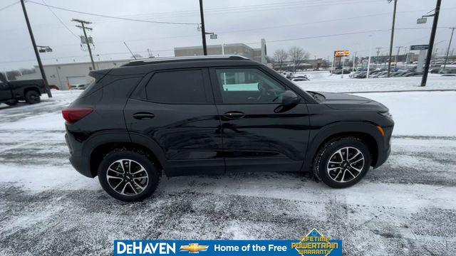 used 2025 Chevrolet TrailBlazer car, priced at $20,984