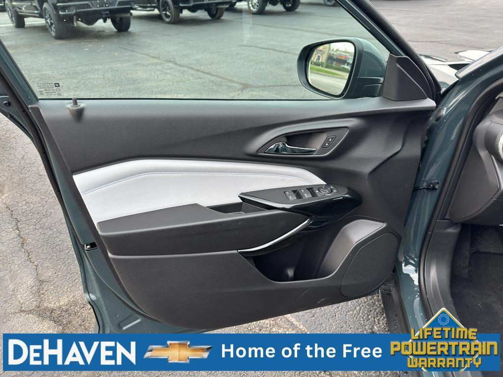 new 2026 Chevrolet Trax car, priced at $25,494