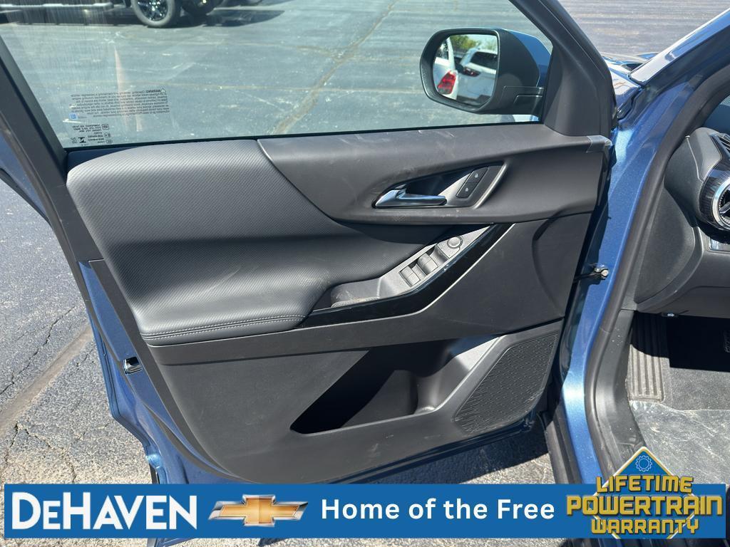new 2026 Chevrolet Equinox car, priced at $30,273