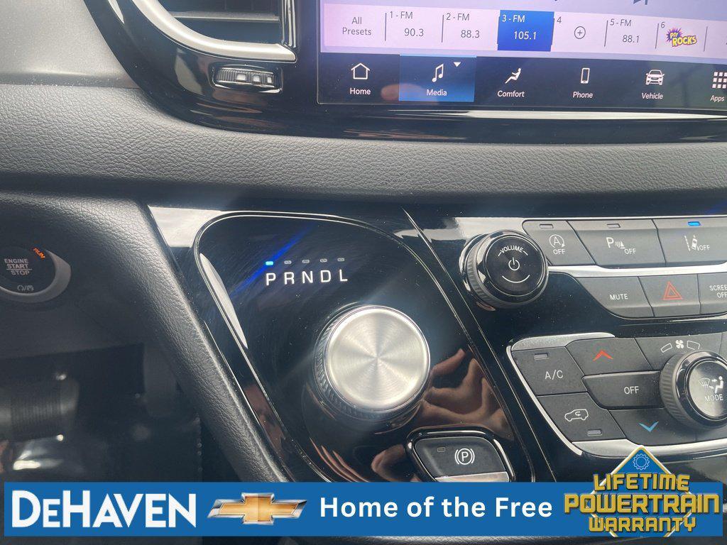 used 2025 Chrysler Pacifica car, priced at $25,256