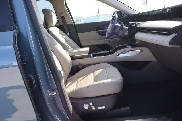 used 2025 Lincoln Nautilus car, priced at $57,988