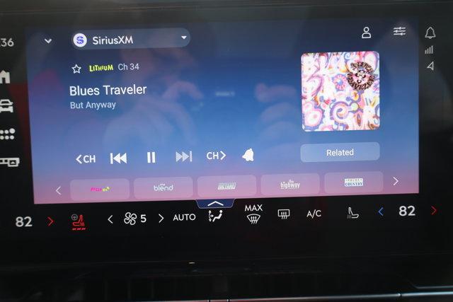 used 2024 Lincoln Nautilus car, priced at $50,988