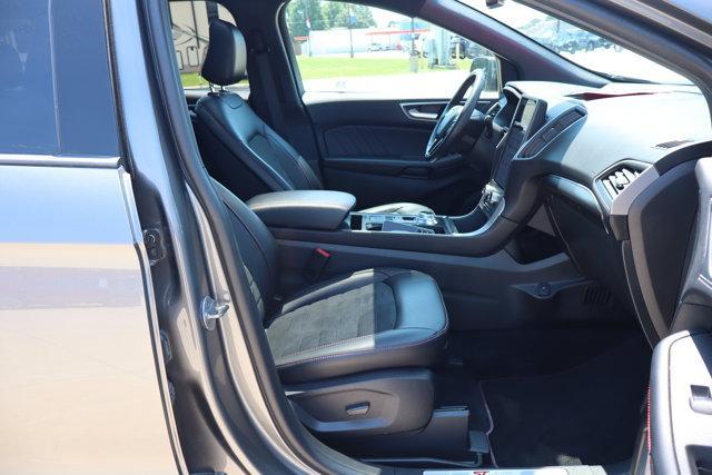 used 2024 Ford Edge car, priced at $32,990