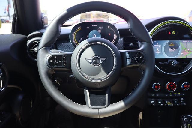 used 2024 MINI SE Hardtop car, priced at $23,990