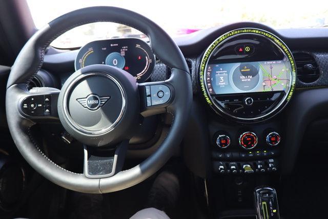 used 2024 MINI SE Hardtop car, priced at $23,990