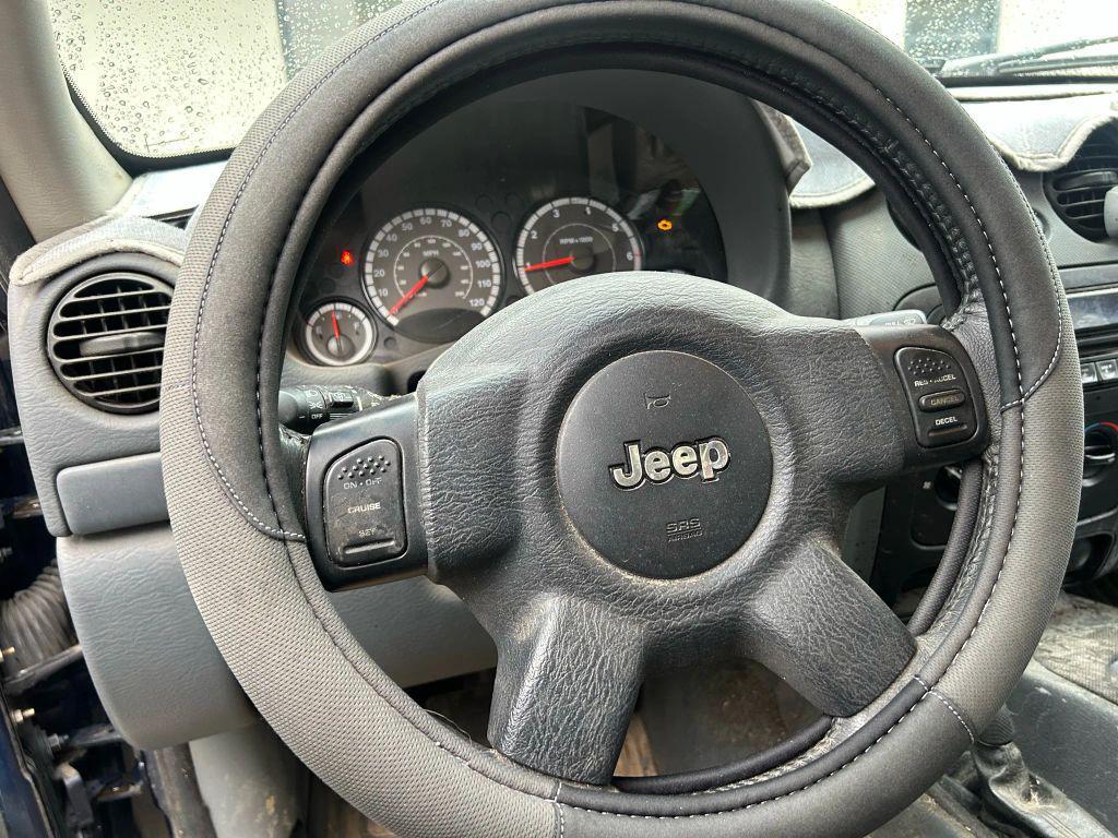 used 2007 Jeep Liberty car, priced at $2,600